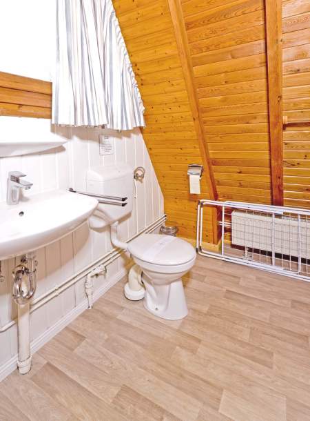 Foto von dem kleinen Duschbad im Nurdachhaus 378.