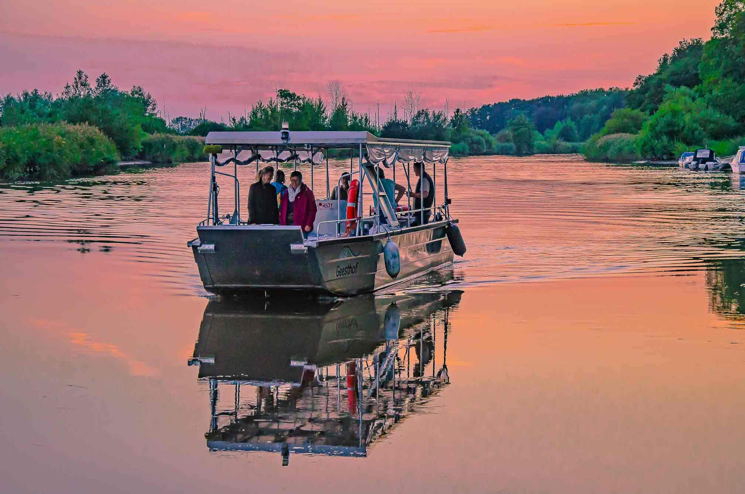 Mit dem Püttenhüpper die Oste zu fast jeder Jahrezeit entdecken.