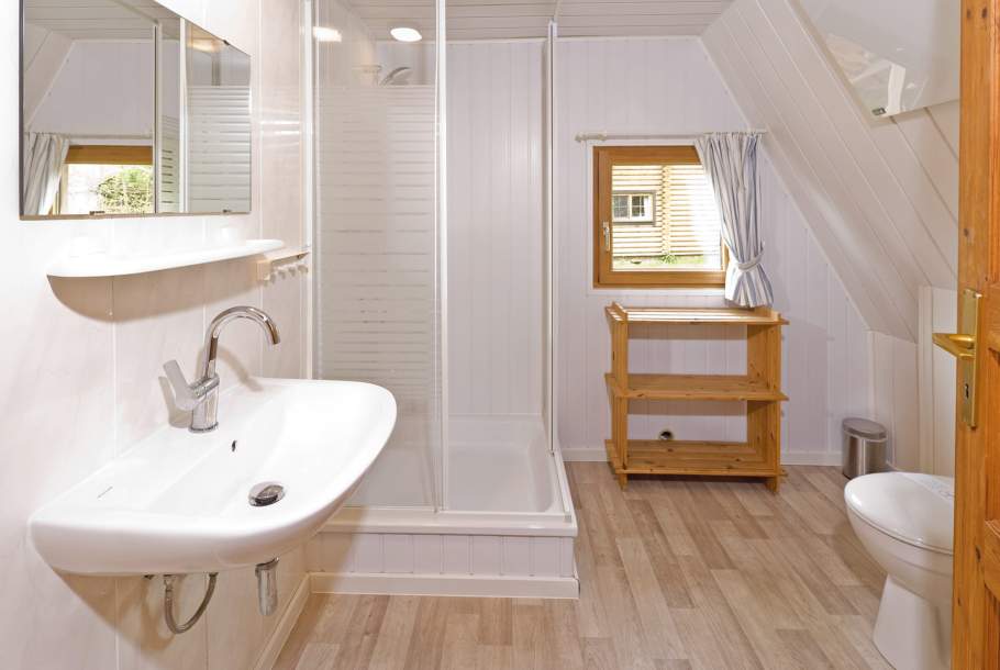 Foto von dem Duschbad im Nurdachhaus 314.