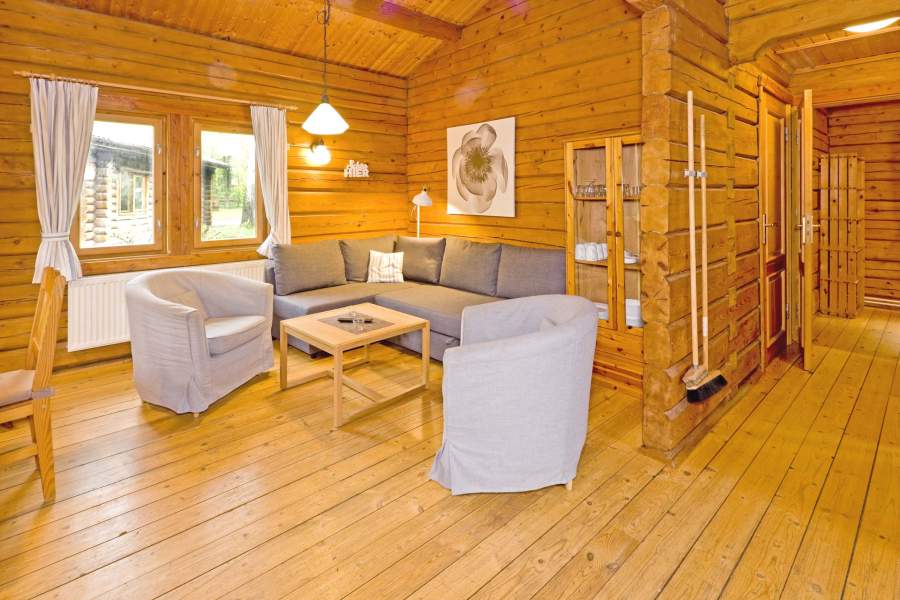 Foto von dem Wohnzimmer im Blockhaus 324.