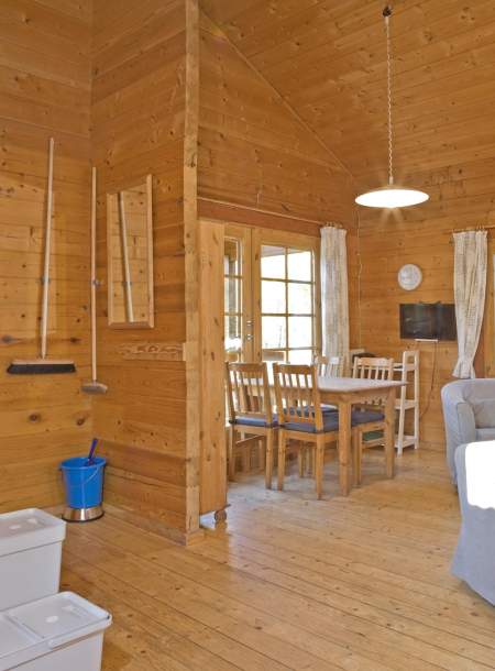 Foto von dem Essbereich im Blockhaus 328.