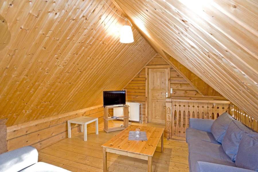 Foto von dem Wohnbereich im karelischen Blockhaus 355.