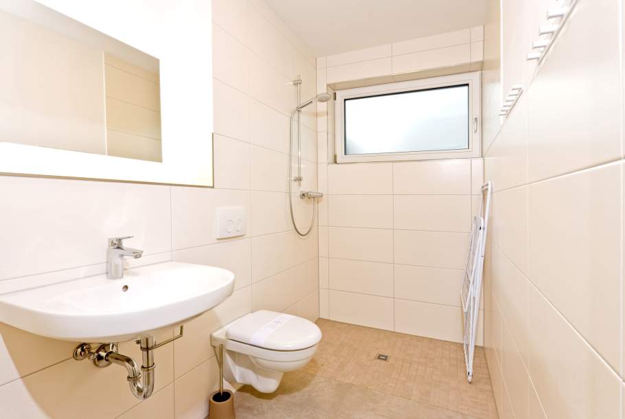 Foto von dem Duschbad in der Seewohnung 413.