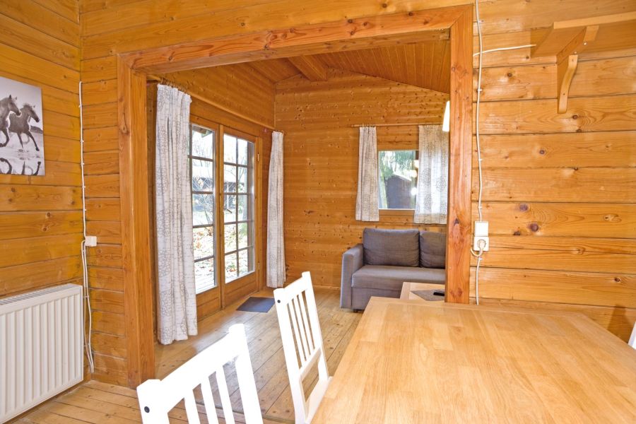Foto von dem Essbereich mit Zugang zum Wohnbereich im Ferienhaus 362.