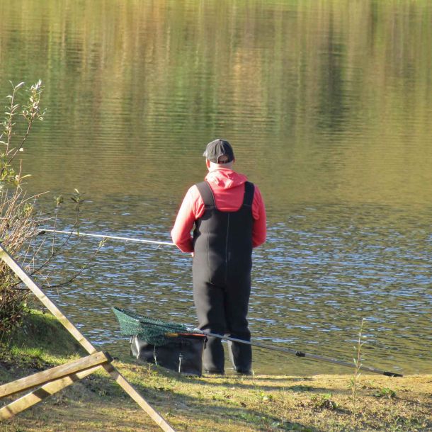 Foto eines Anglers am Geestsee