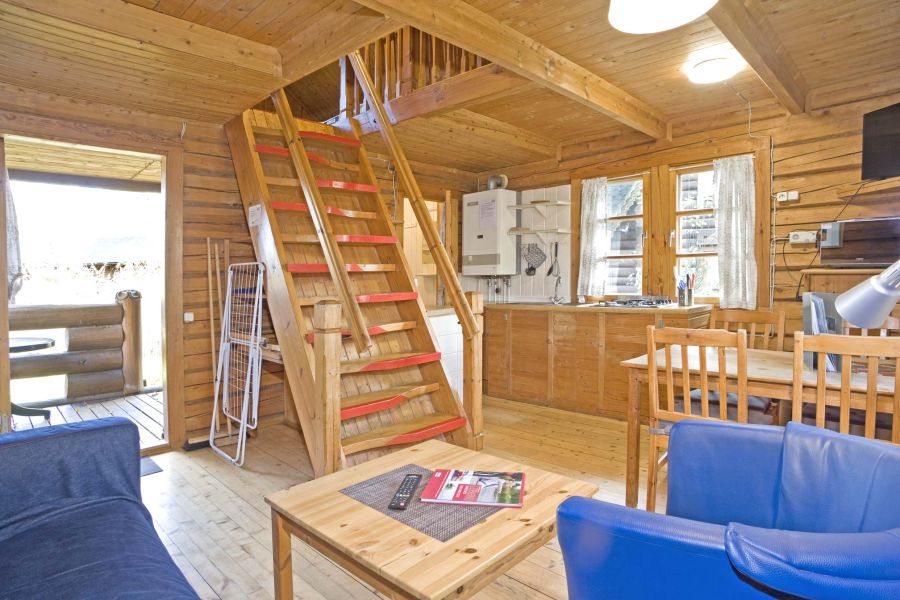 Foto von dem Wohnbereich im kleinen Blockhaus 342.