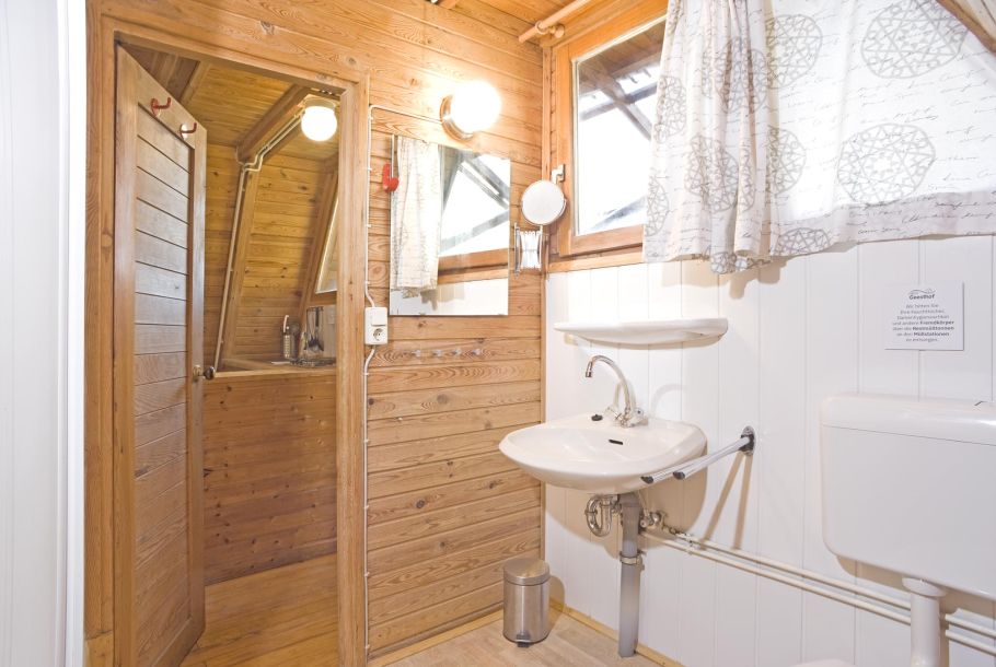 Foto von dem Duschbad im Nurdachhaus 339.