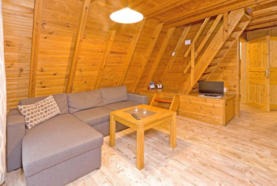 Bild von der Sofaecke im Nurdachhaus 305.